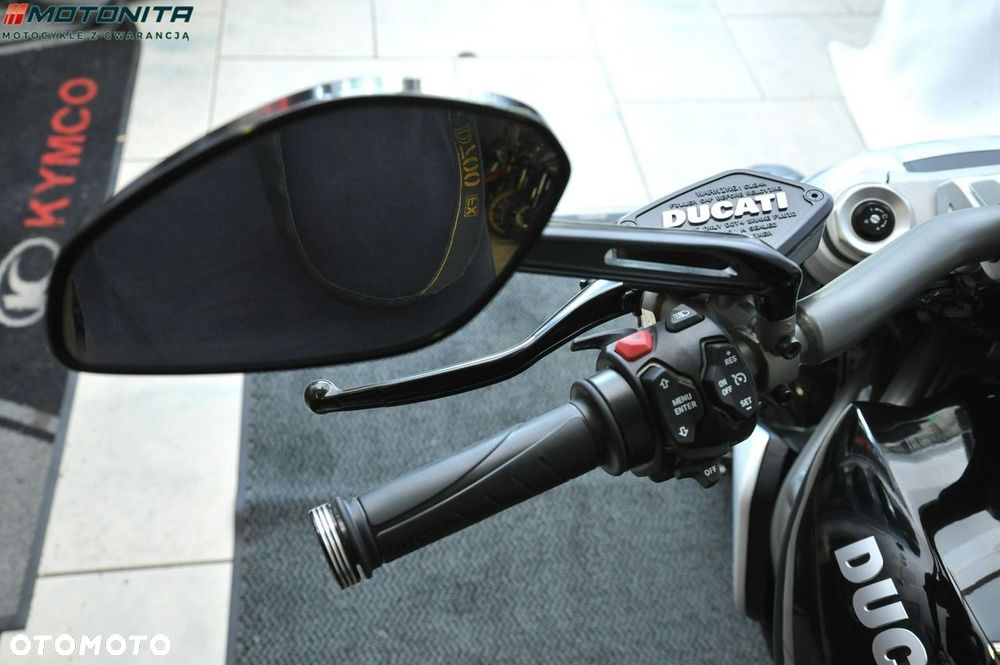 Ducati Diavel - 10