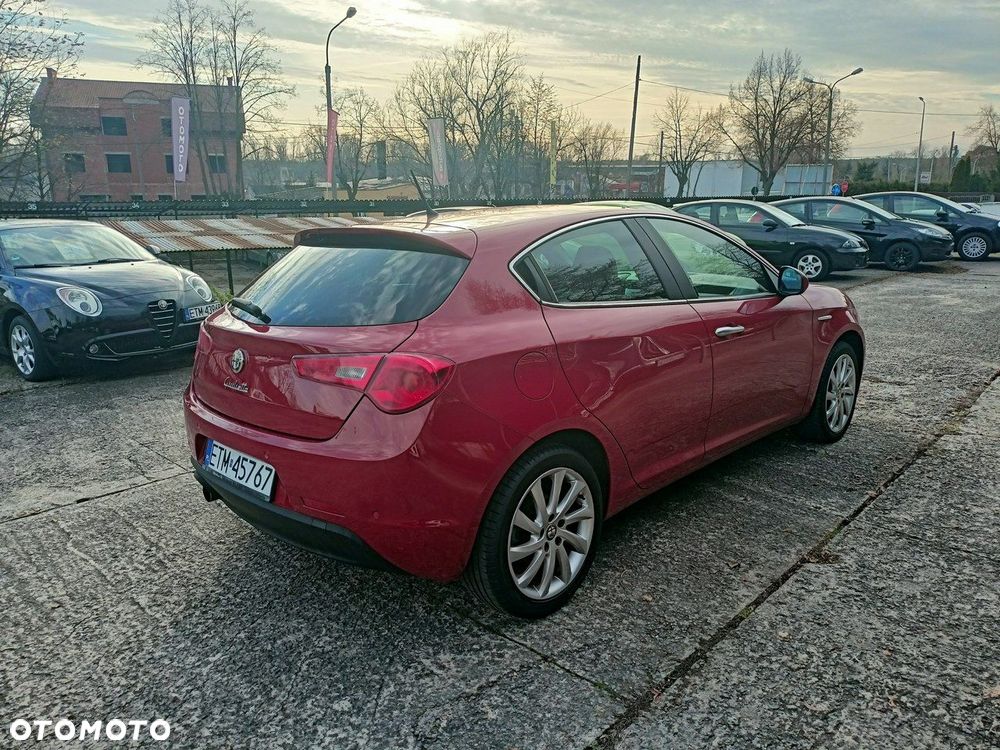 Alfa Romeo Giulietta - 8