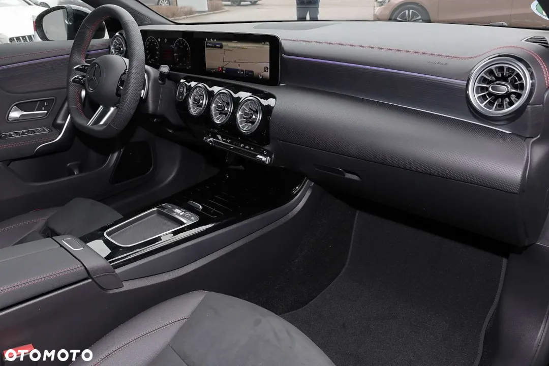 Mercedes-Benz CLA 200 AMG Line 7G-DCT - 9