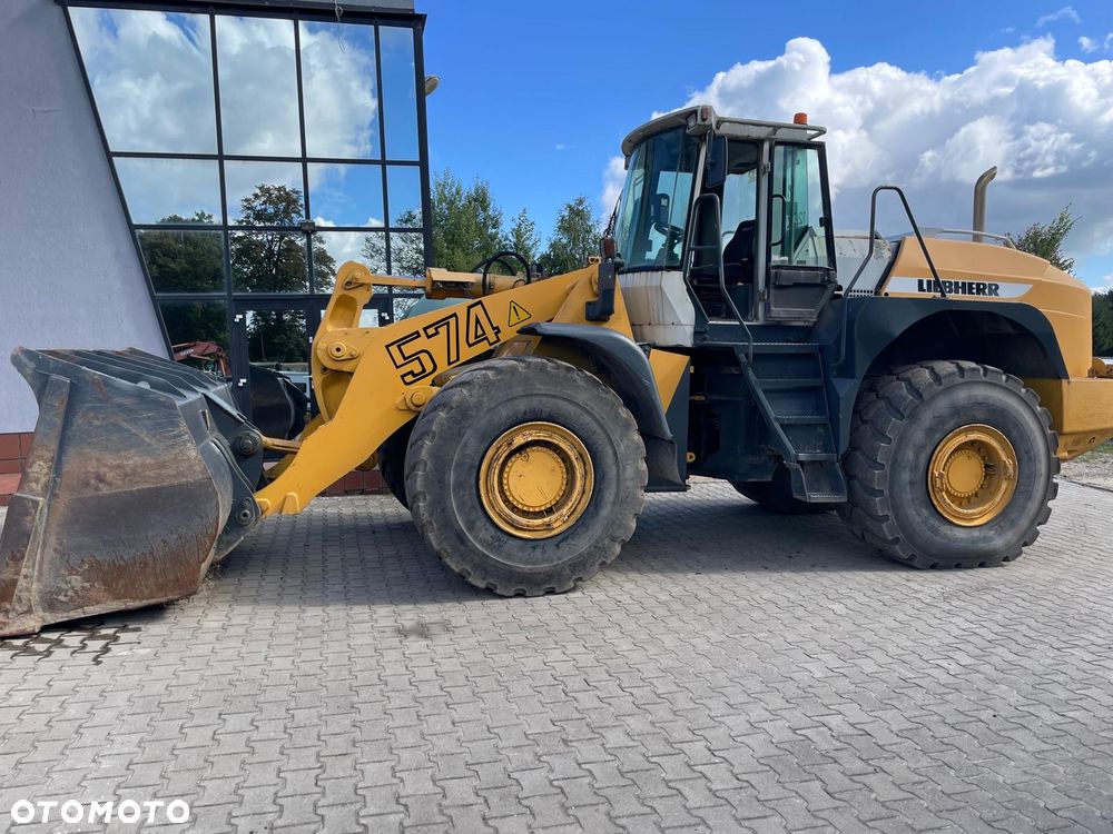 Liebherr L574 - 4