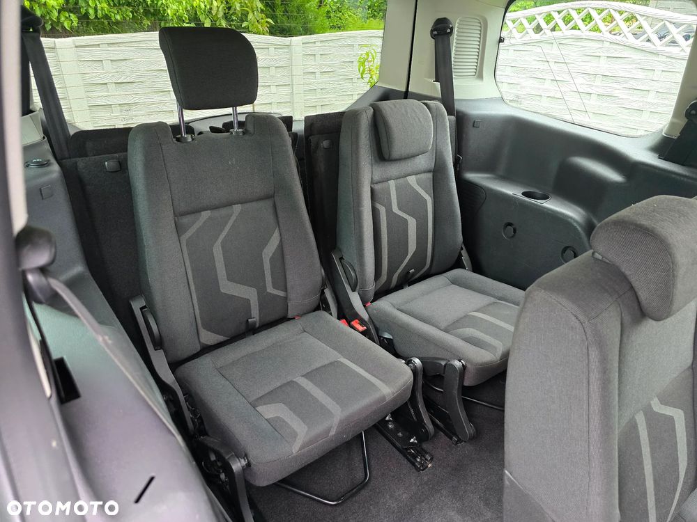 Ford Tourneo Connect 1.6 TDCi Trend - 21