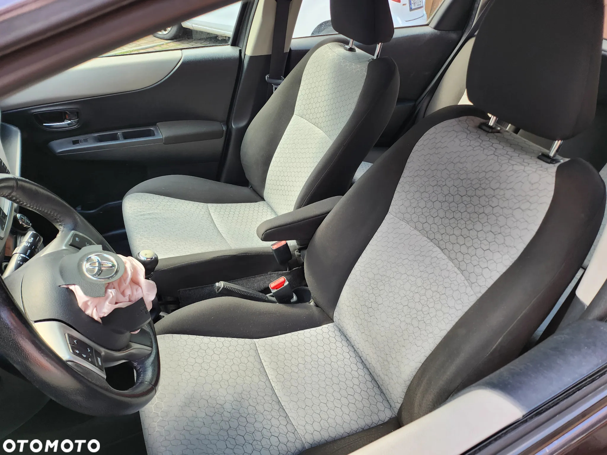 Toyota Yaris 1.33 Prestige - 6
