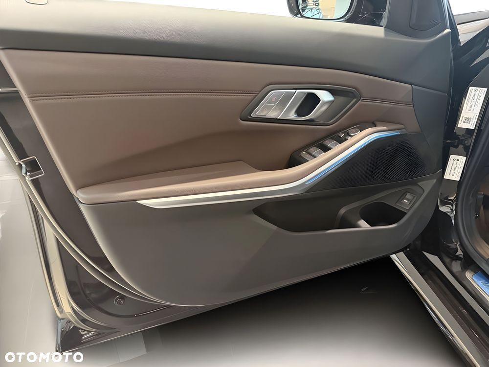BMW Seria 3 318i M Sport - 7