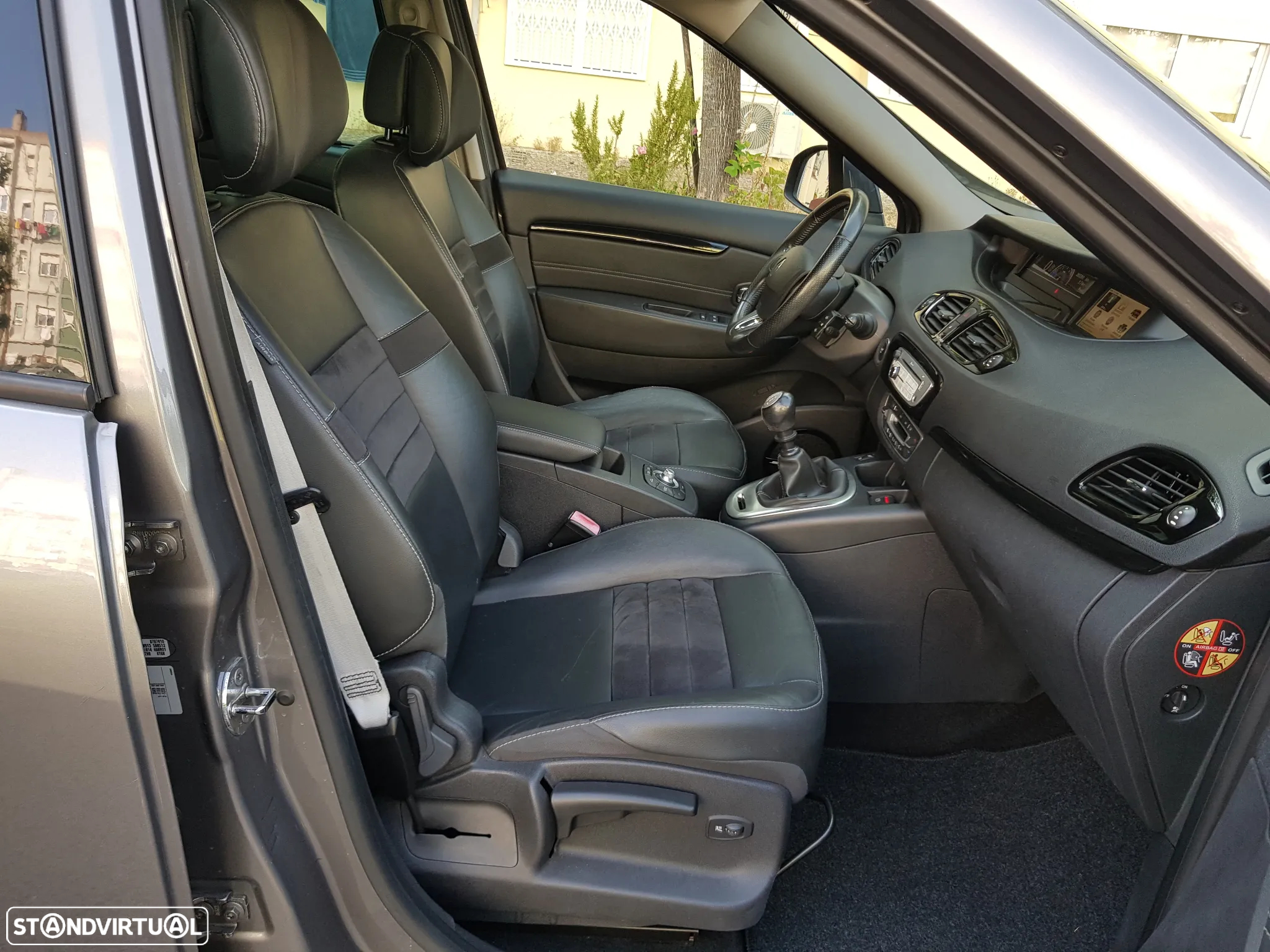 Renault Grand Scénic 1.6 dCi Bose Edition 7L - 37