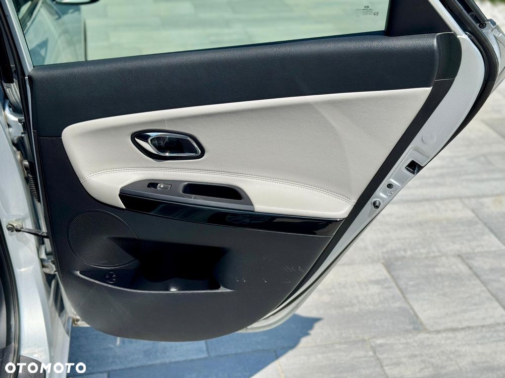 Kia Ceed 1.6 GDI DCT Platinum Edition - 15