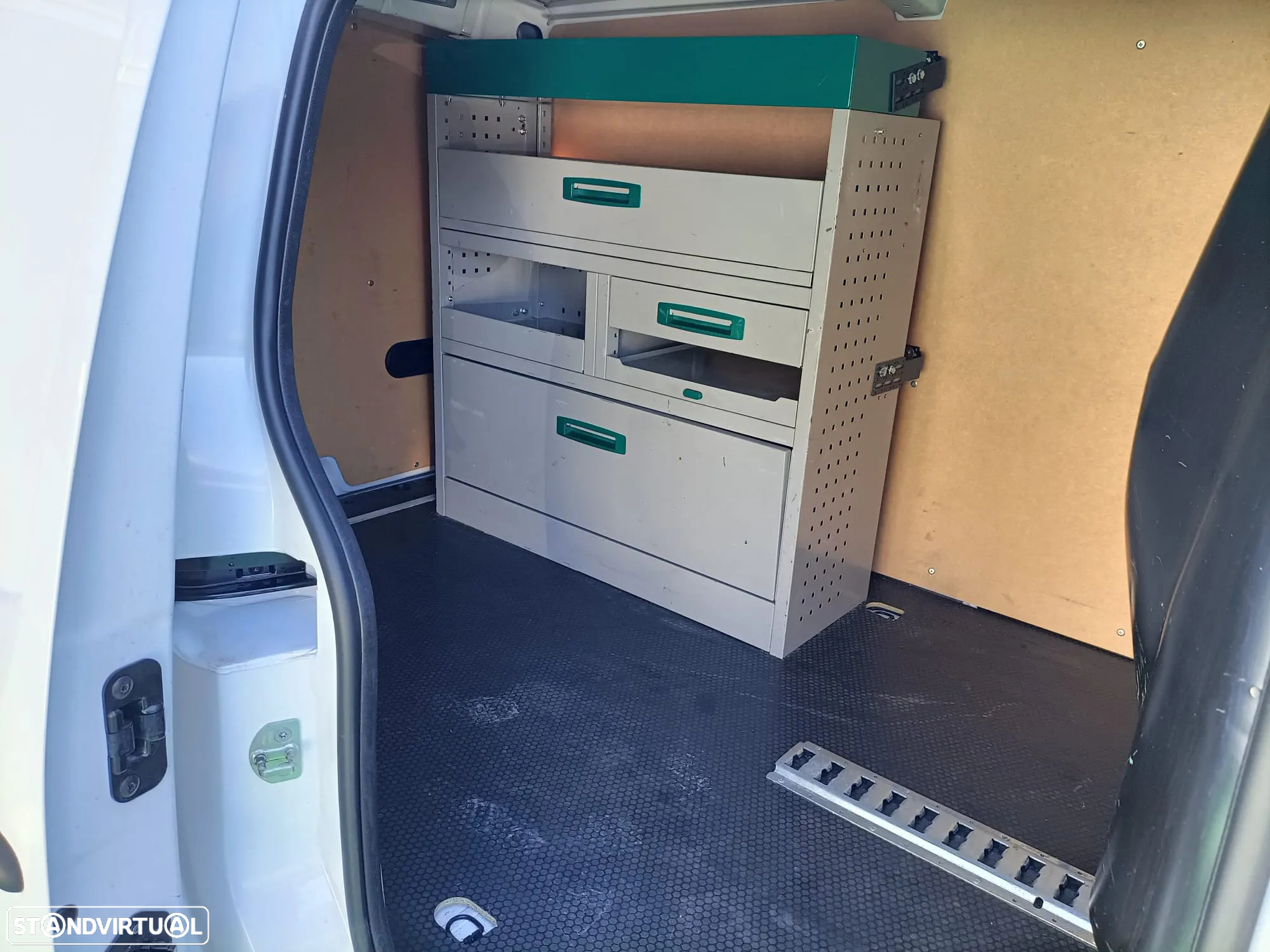 Renault KANGOO MAXICARGO - 15