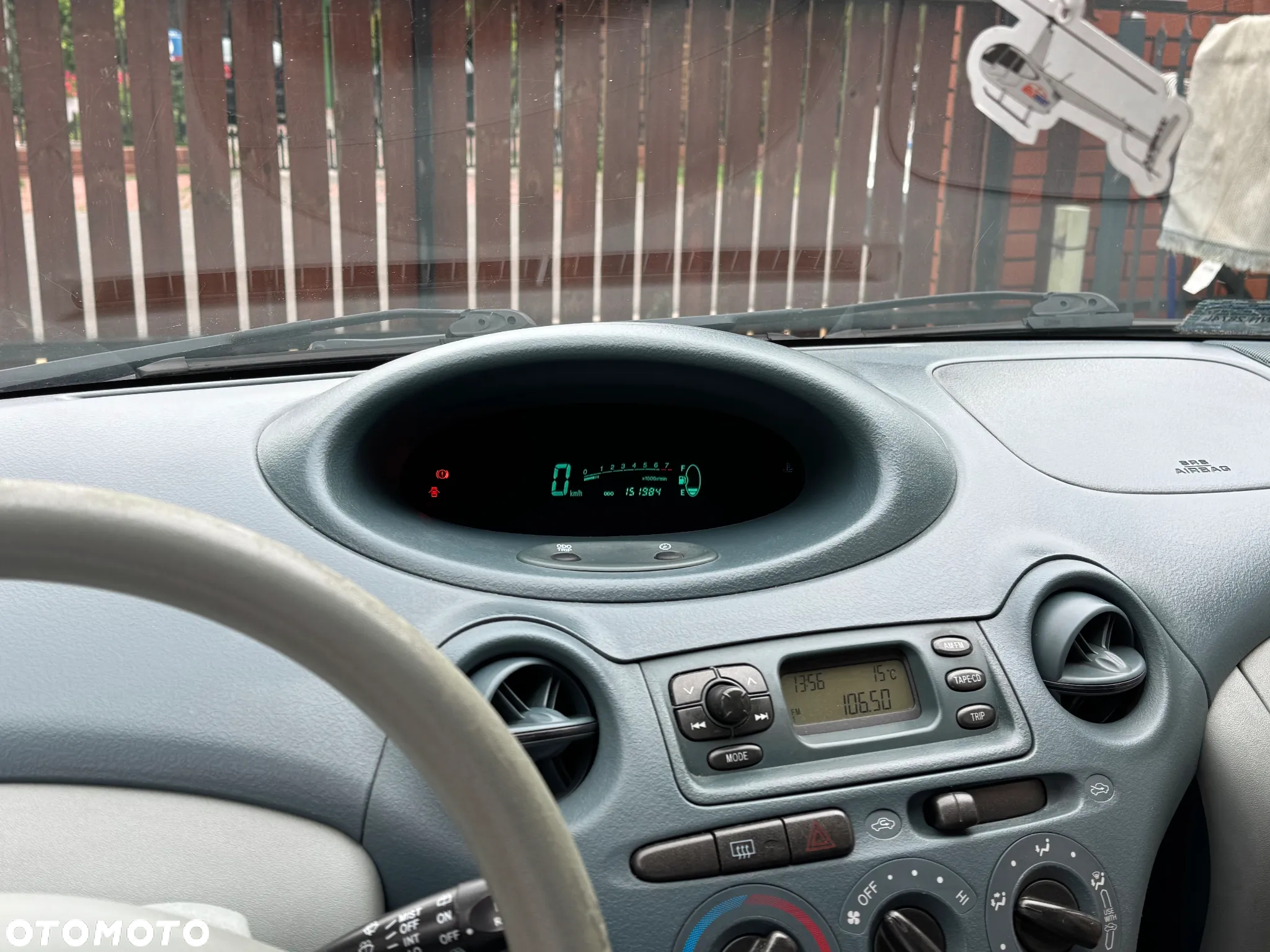 Toyota Yaris 1.0 Base - 7