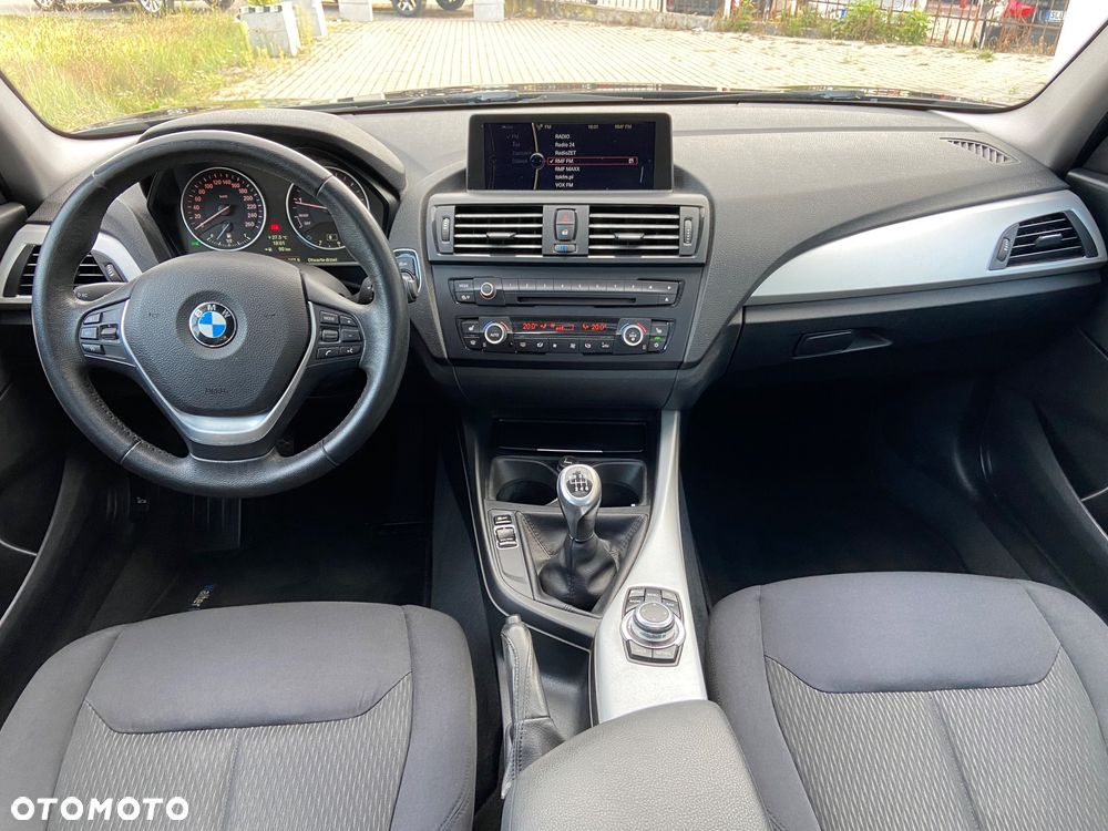 BMW Seria 1 118i Sport Line - 18