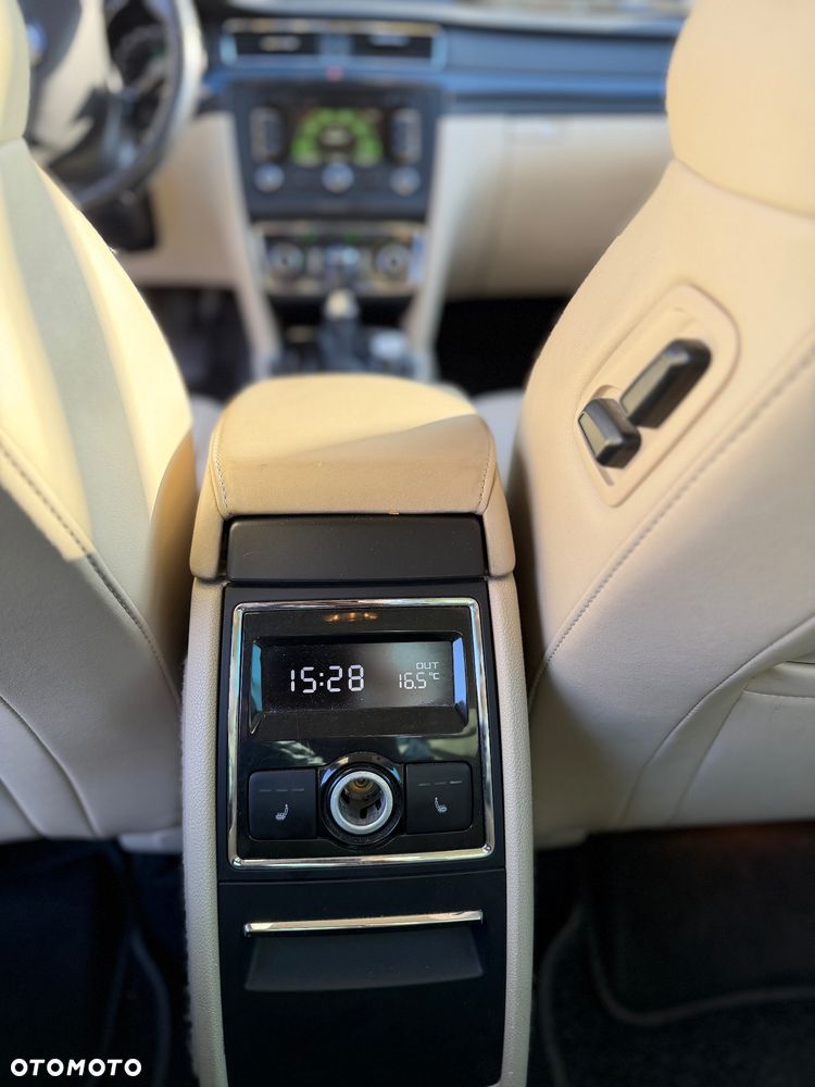 Skoda Superb 2.0 TDI 4x4 Platinum DSG - 13