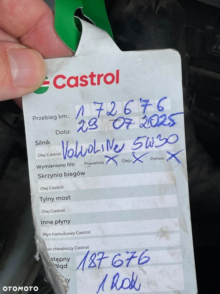 Volkswagen Passat - 14