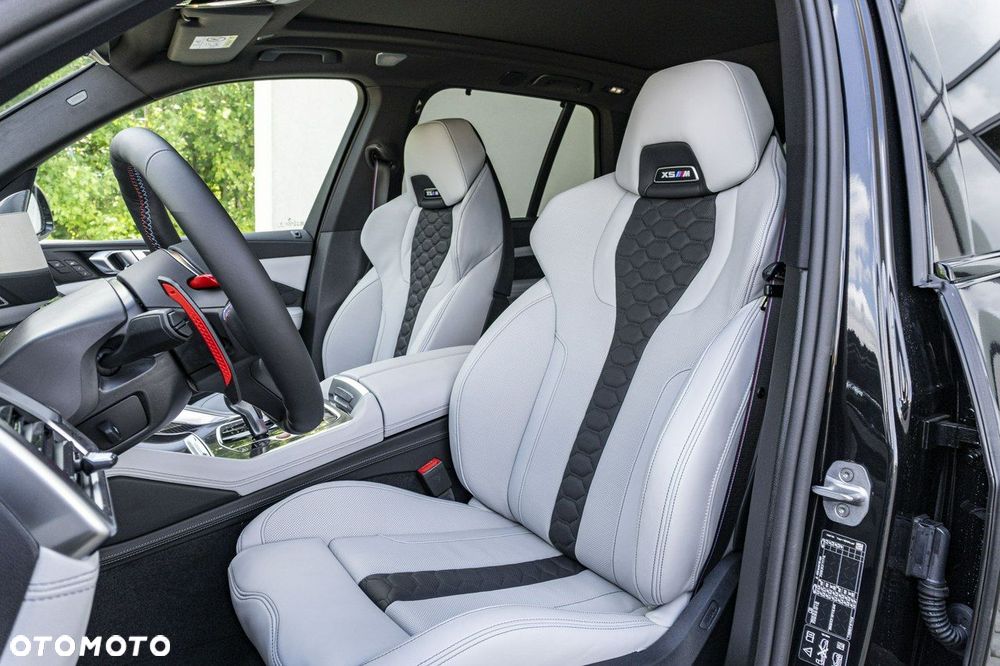 BMW X5 M Competition - 14
