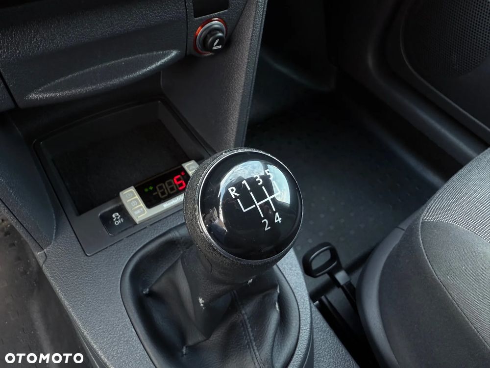 Volkswagen Caddy Chłodnia Izoterma Klimatyzacja L1H1 Super STAN - 18