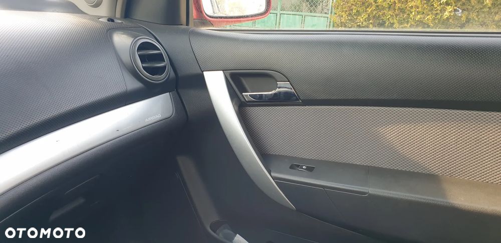 Chevrolet Aveo 1.4 16V Base - 14