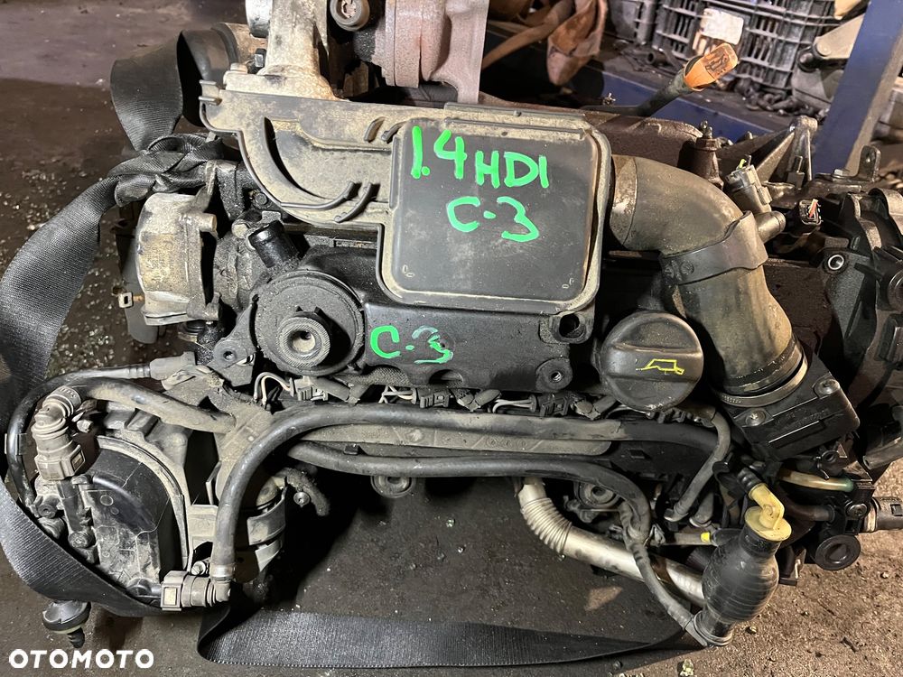 Silnik słupek Citroen C3 1.4 HDI 8HZ - 1