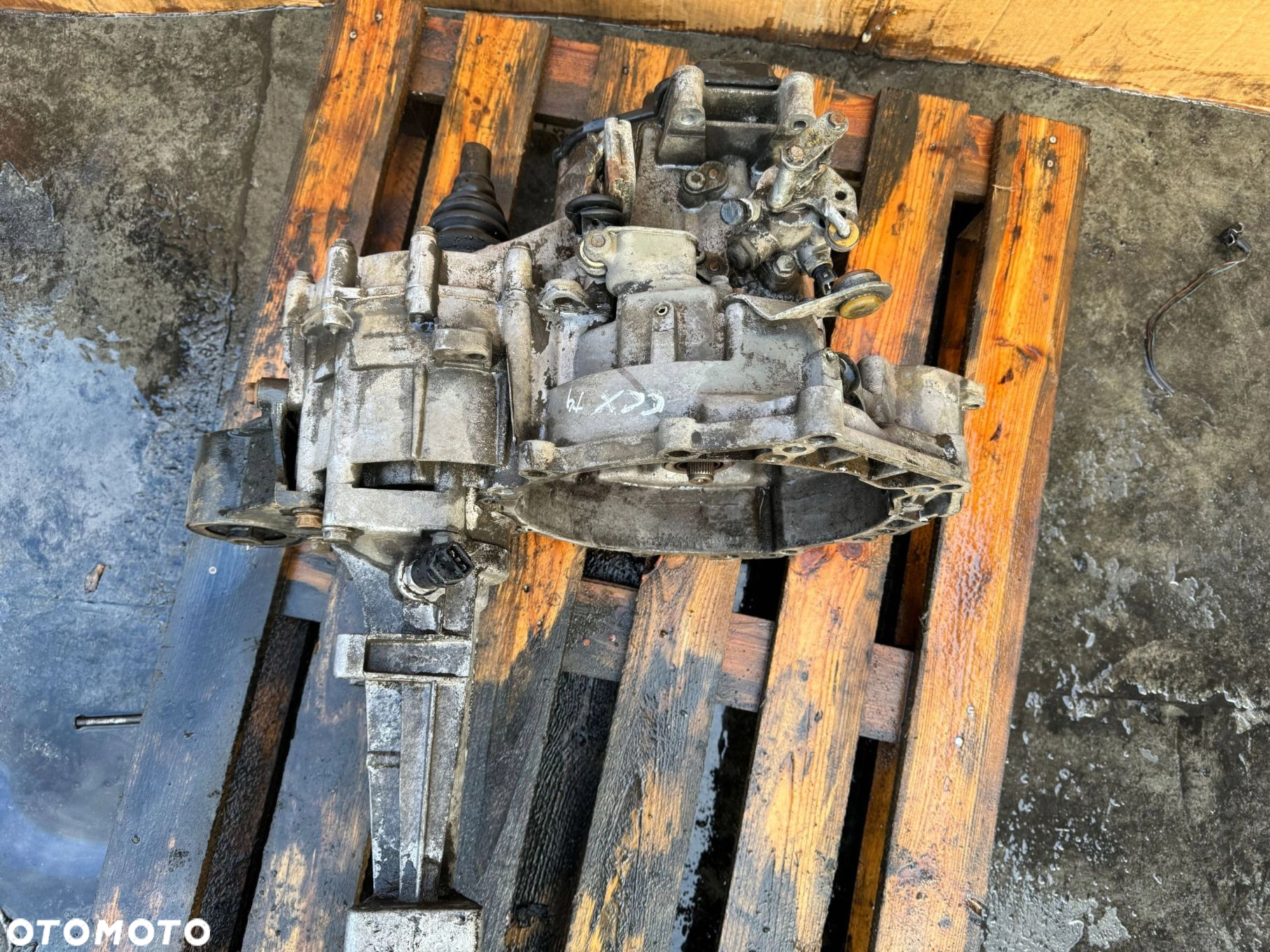 SKRZYNIA BIEGÓW VW T4 2.5 B CHS TRANSPORTER ORYGINAŁ KOMPLETNA 1.9 TD 2.4 D - 8