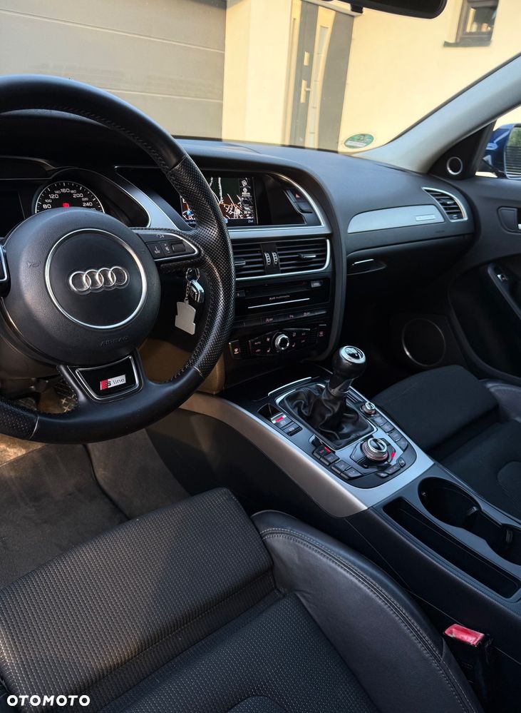 Audi A4 Avant 2.0 TDI DPF clean diesel quattro S line Sportpaket - 9