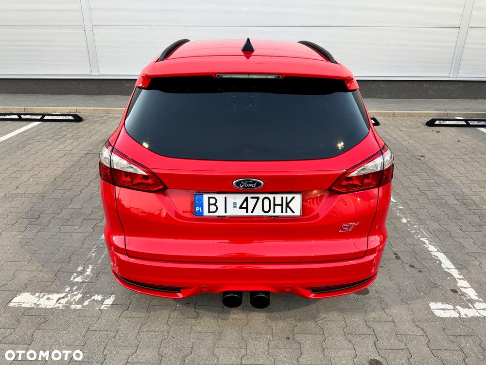 Ford Focus ST - 8