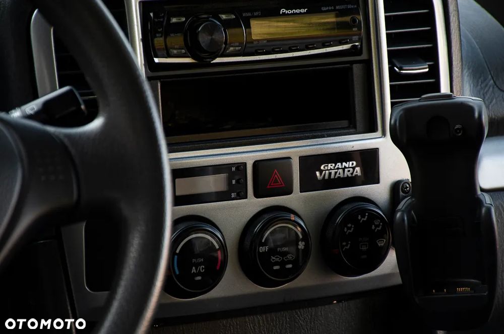 Suzuki Grand Vitara - 13