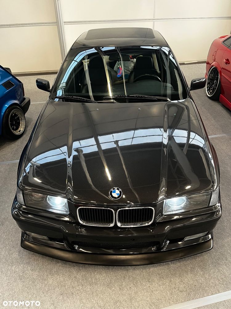 BMW Seria 3 320i - 2
