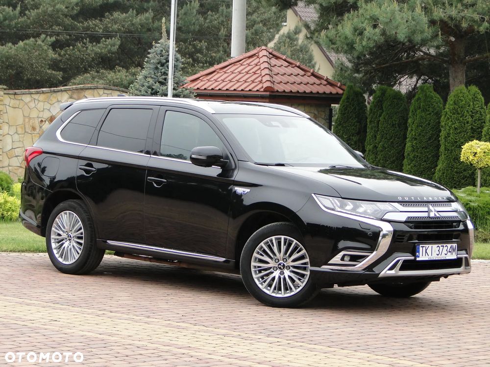 Mitsubishi Outlander Intense + - 11