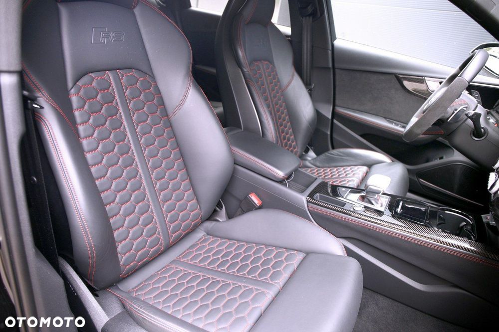 Audi RS4 Limousine - 21