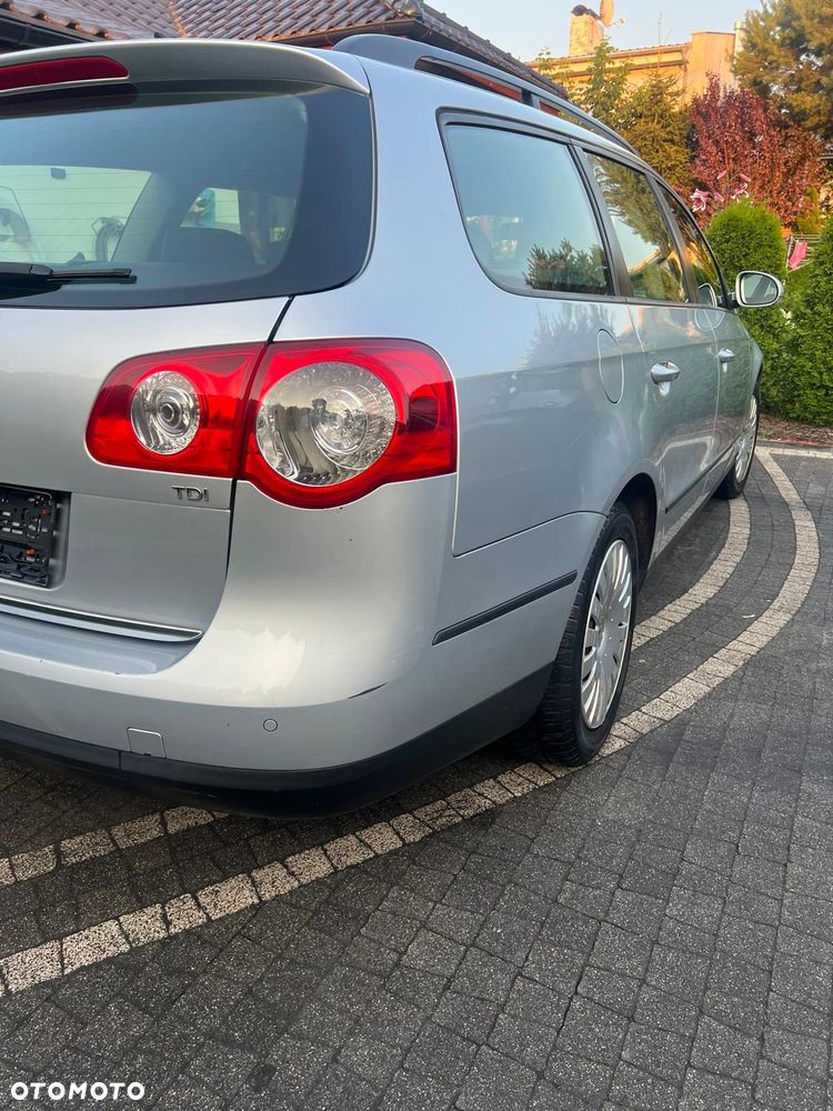Volkswagen Passat 2.0 TDI DPF Comfortline - 6