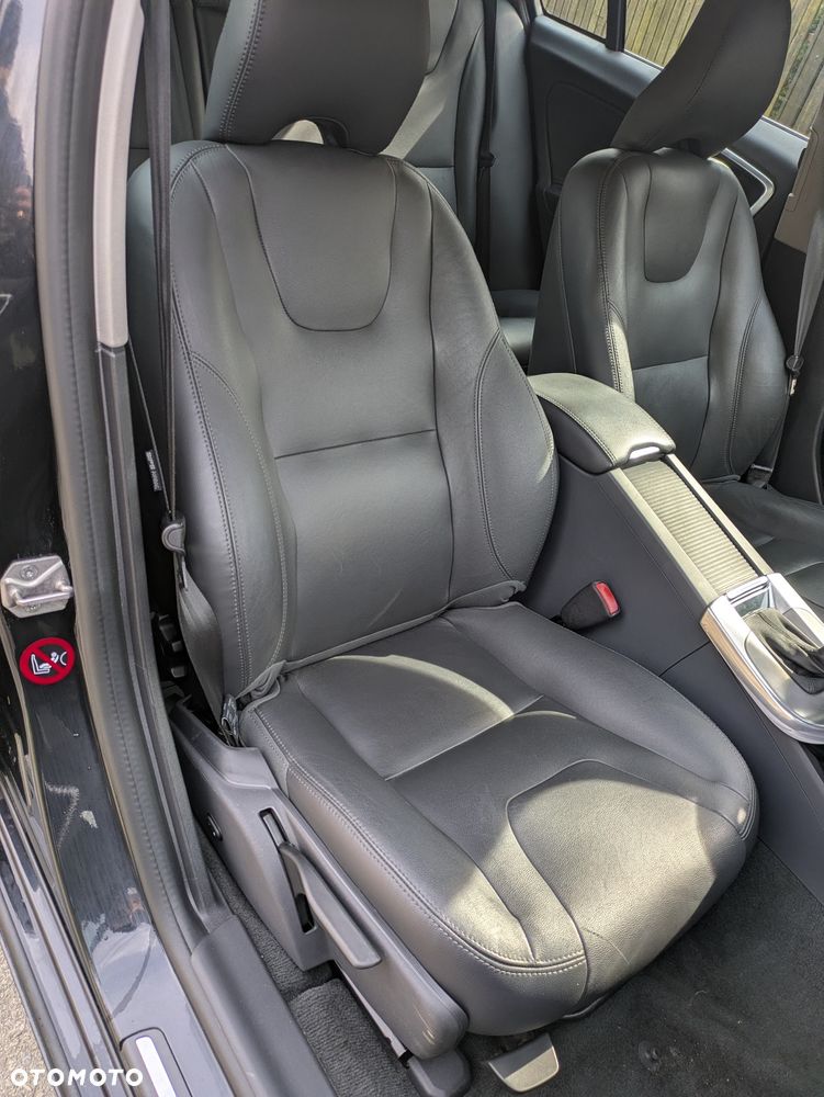 Volvo V60 D4 Drive-E Summum - 24