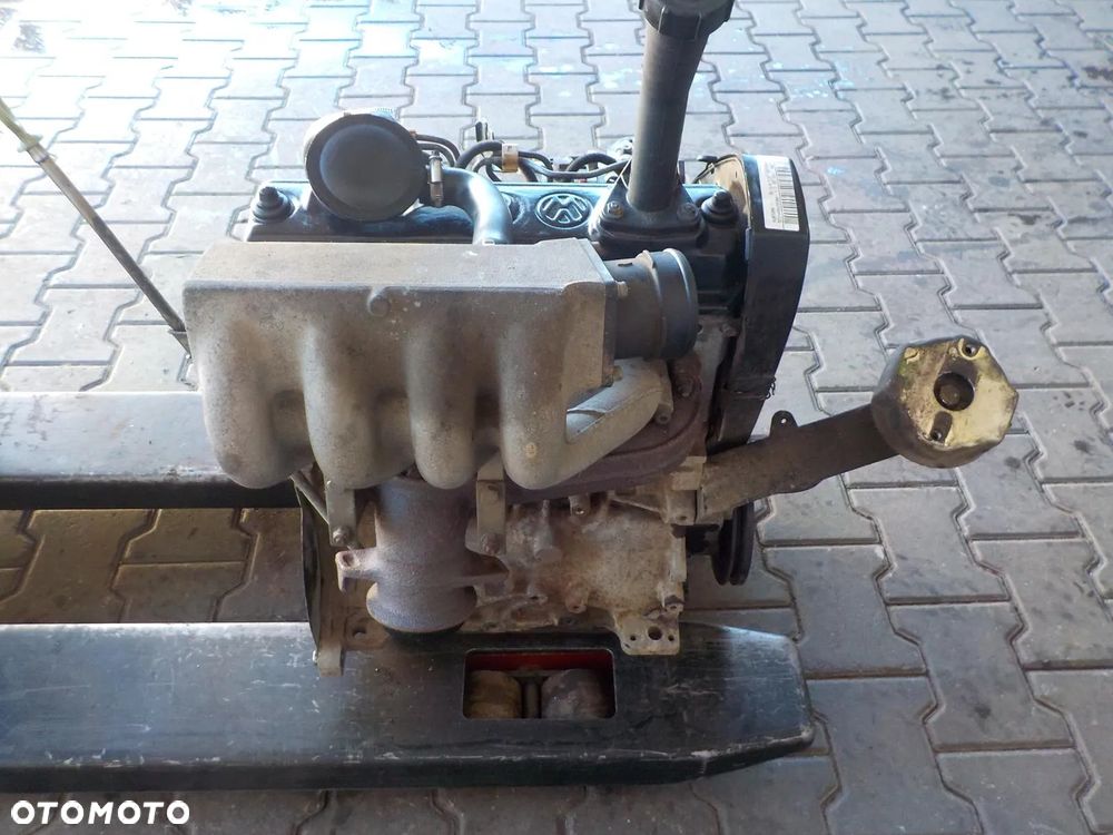 VW T4 1.9 D 1X KOMPLETNY SILNIK Z POMPĄ SPRAWDZONY - 5