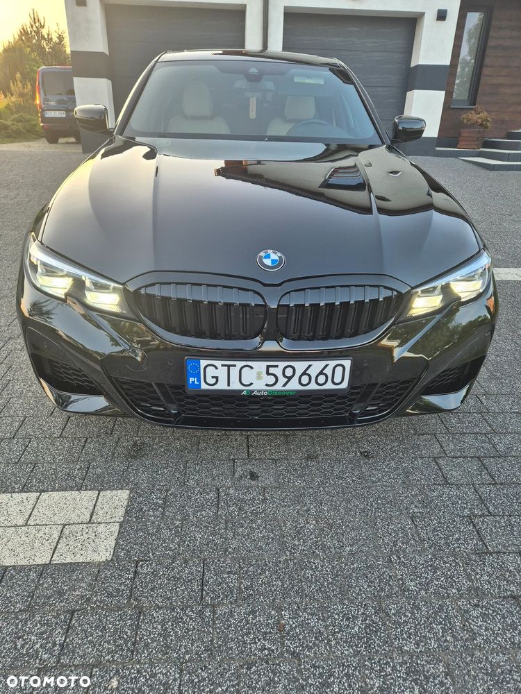 BMW Seria 3 330i xDrive M Sport - 15