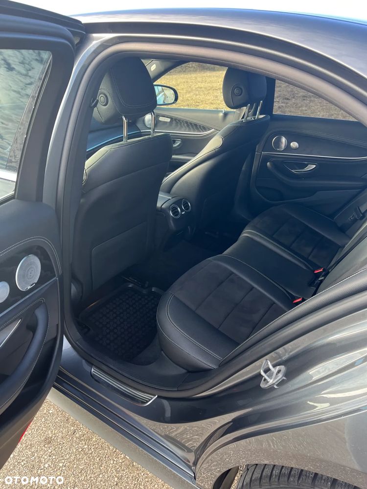 Mercedes-Benz Klasa E 400 d 4-Matic 9G-TRONIC - 7