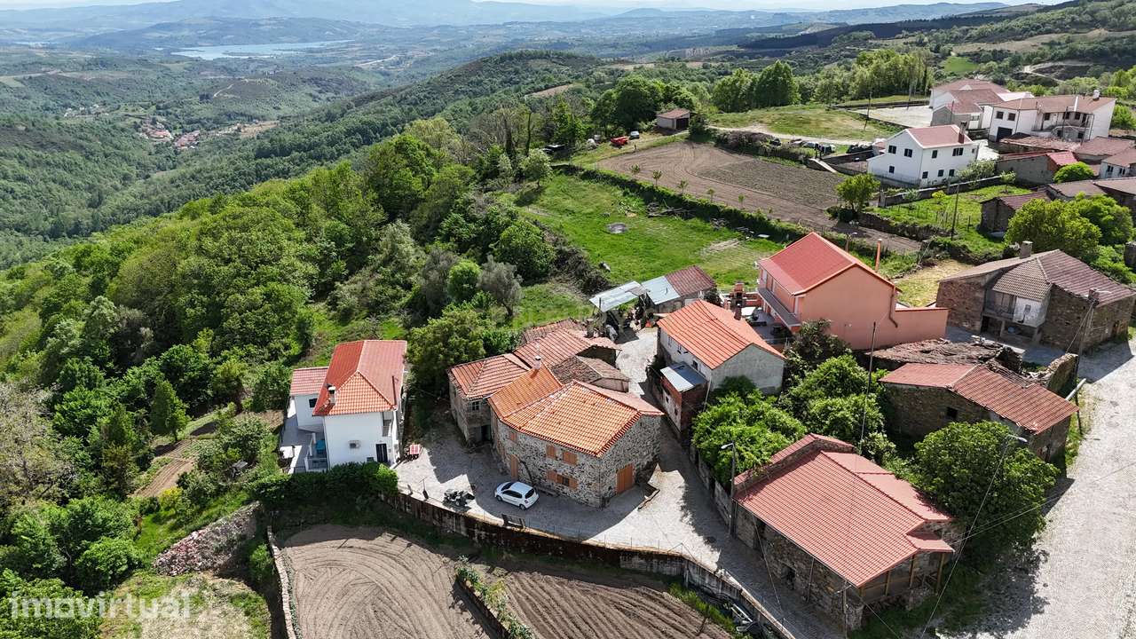 Moradia T3 em Pombares, Bragança. - Grande imagem: 2/23