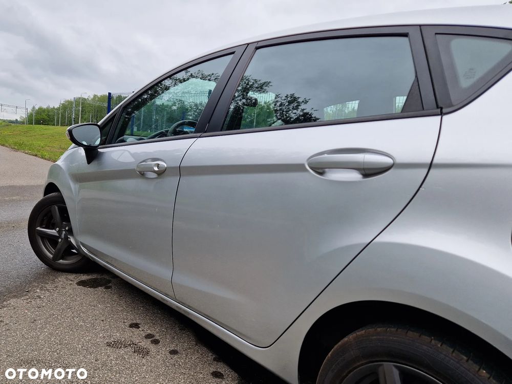 Ford Fiesta 1.4 Champions Edition - 16