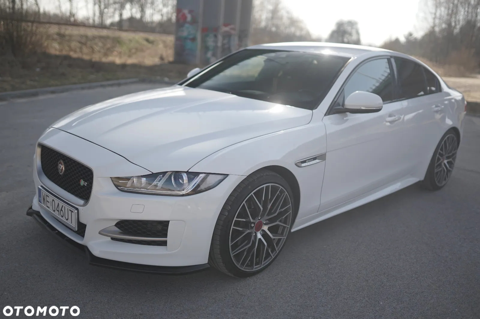 Jaguar XE - 2