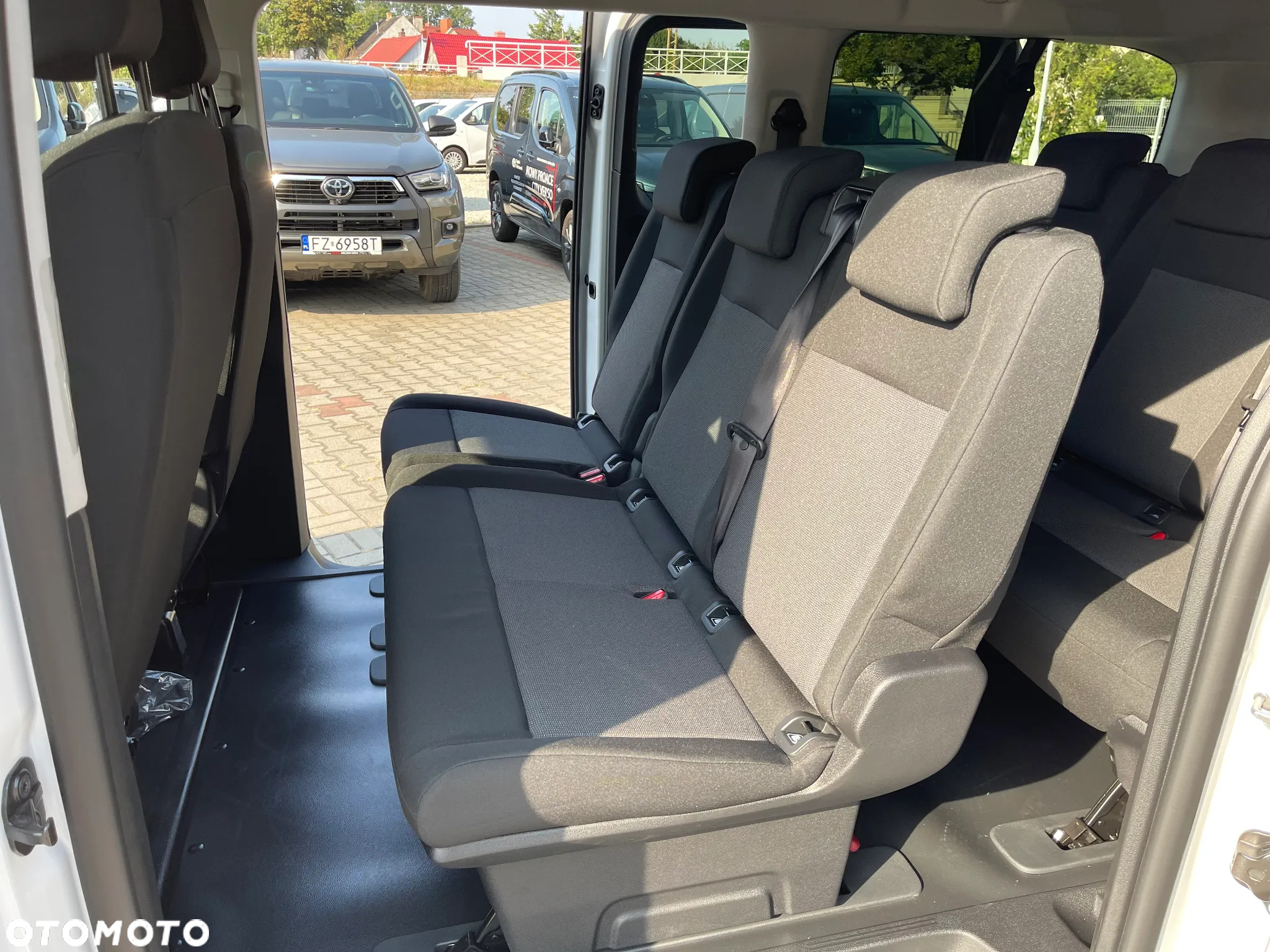 Toyota Proace Verso 2.0 D4-D Long Business - 23