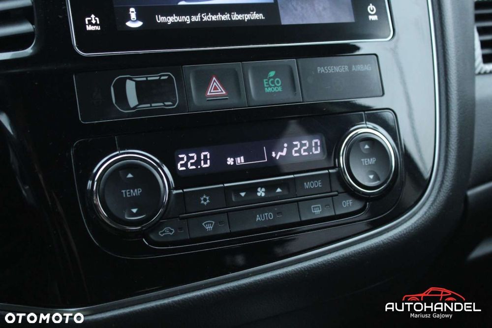 Mitsubishi Outlander - 16