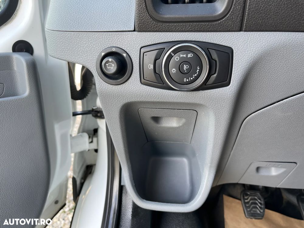 Ford Transit - 15