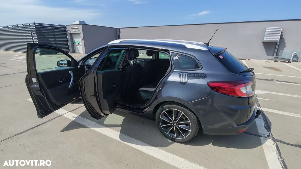 Renault Megane ENERGY dCi 110 Start & Stop Bose Edition - 10