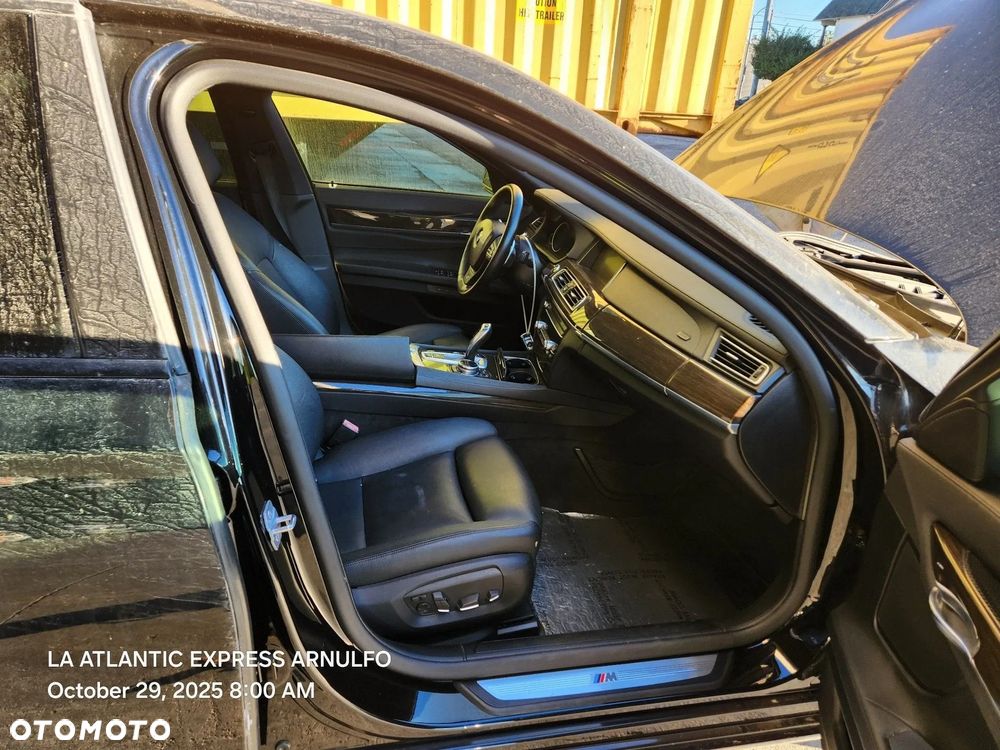 BMW Seria 7 - 13