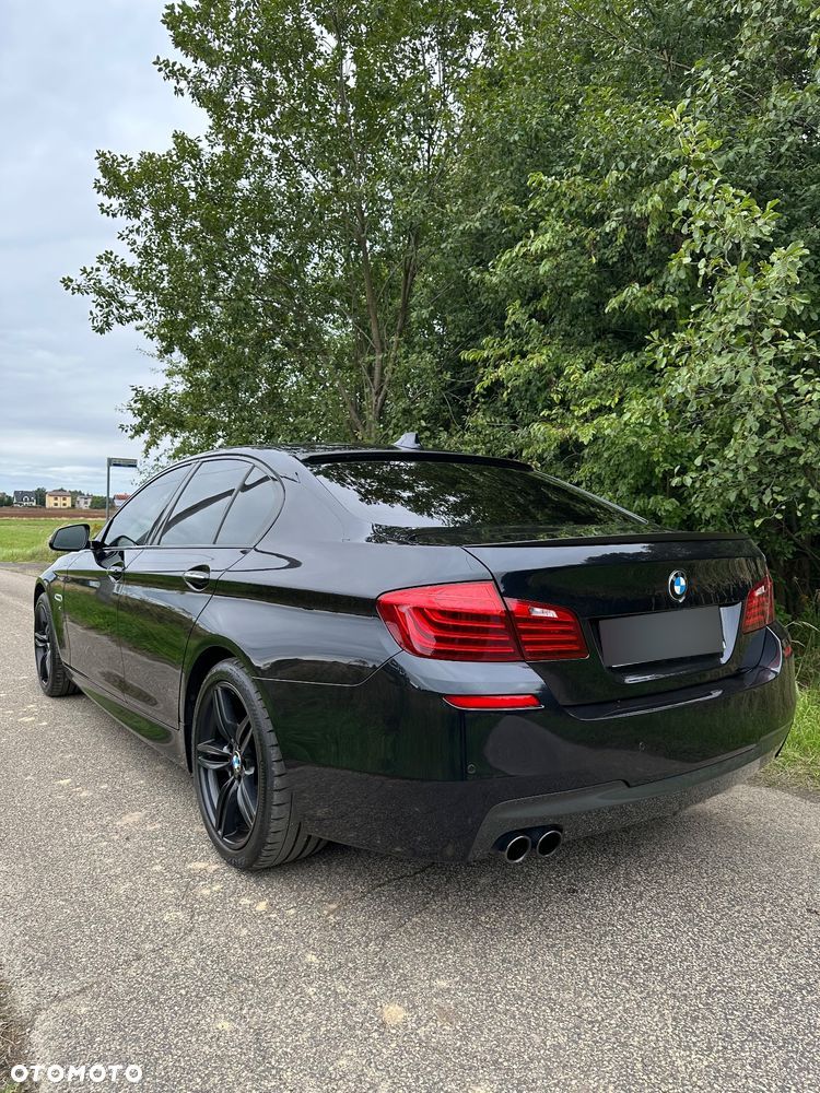 BMW Seria 5 530d xDrive - 13