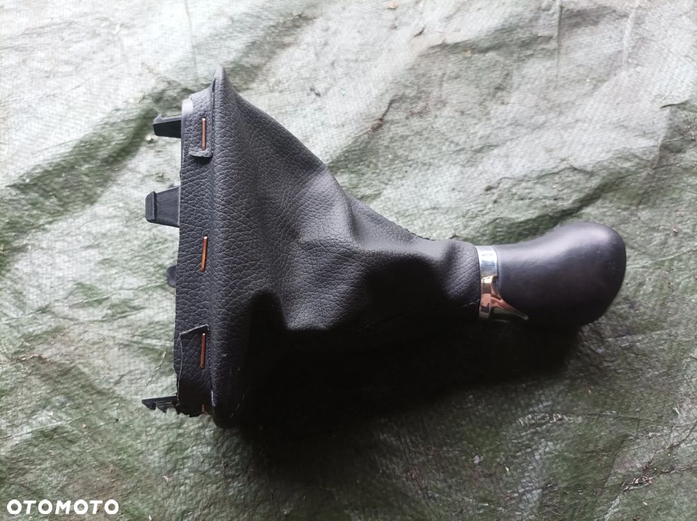 Skoda Octavia IV gałka mieszek lewarek 5E8711113D - 4