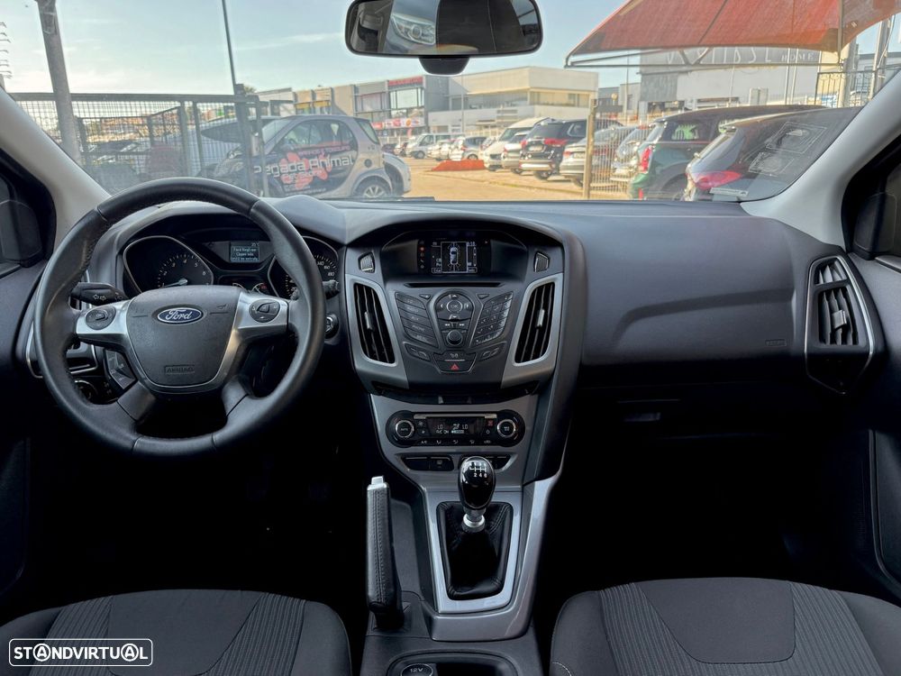 Ford Focus SW 1.0 SCTi Titanium - 18