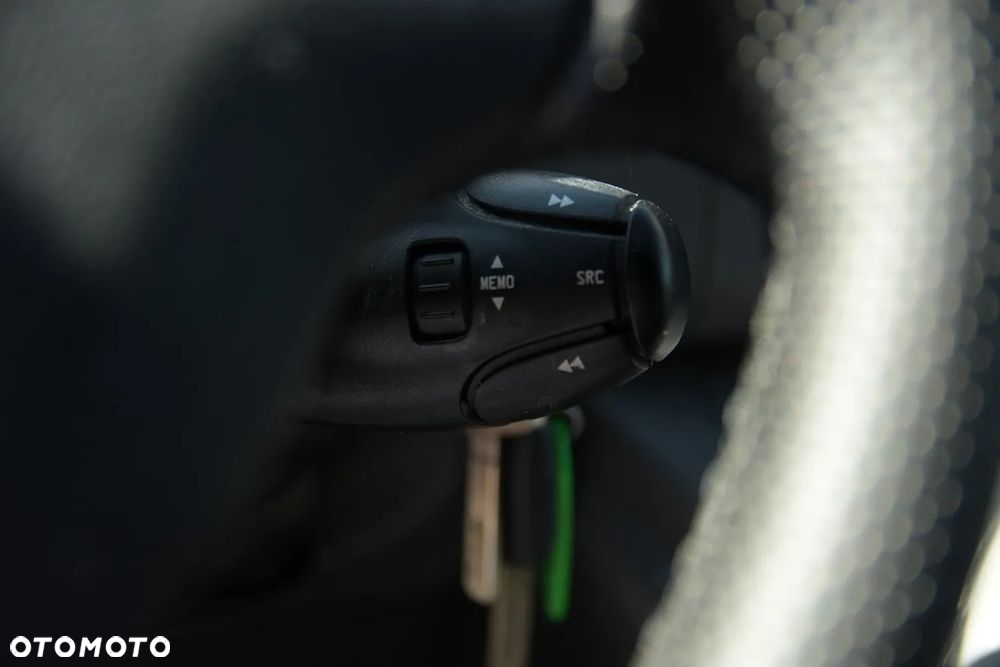 Citroën BERLINGO 1.6 eHDI 90KM * Z Niemiec * 3 osobowy * SUPER STAN!! - 29
