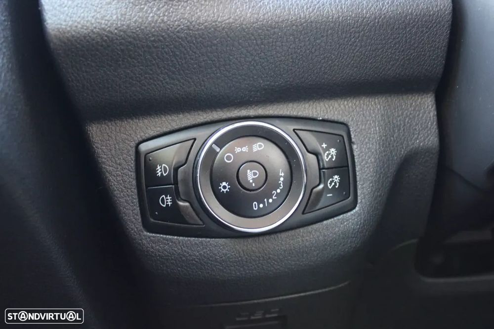Ford transit-courier-i - 9