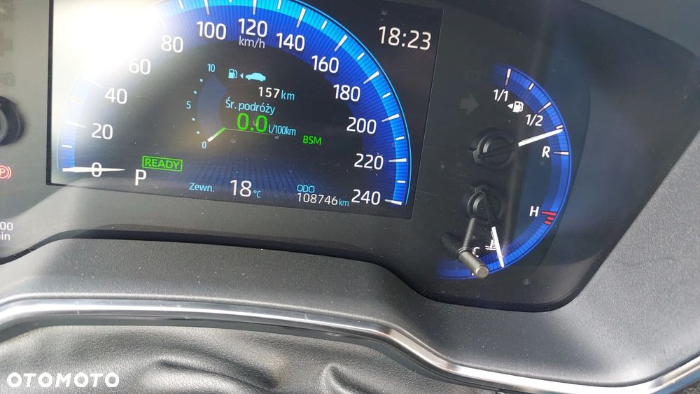 Toyota Corolla 1.8 Hybrid Selection - 35