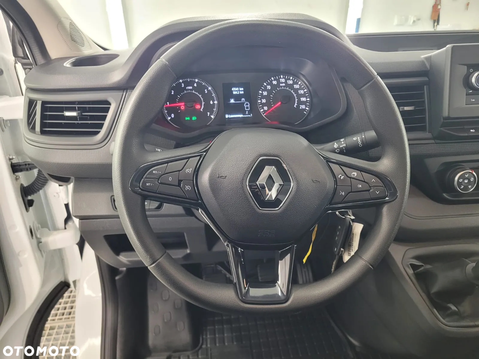 Renault Trafic - 15