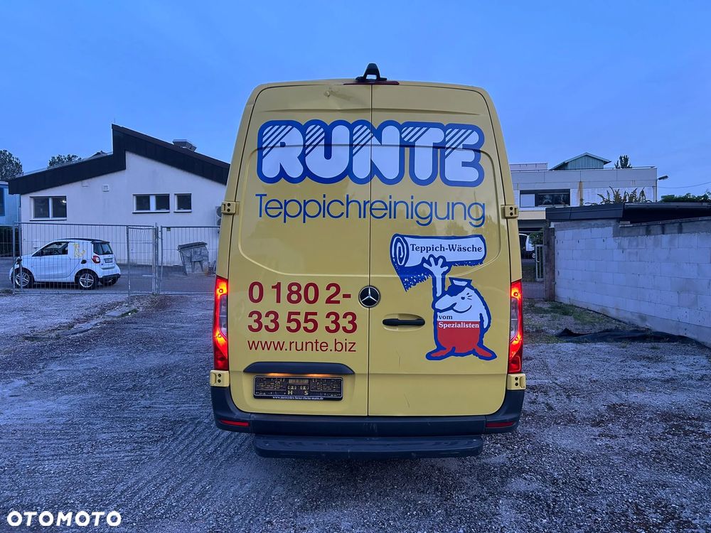 Mercedes-Benz Sprinter - 5