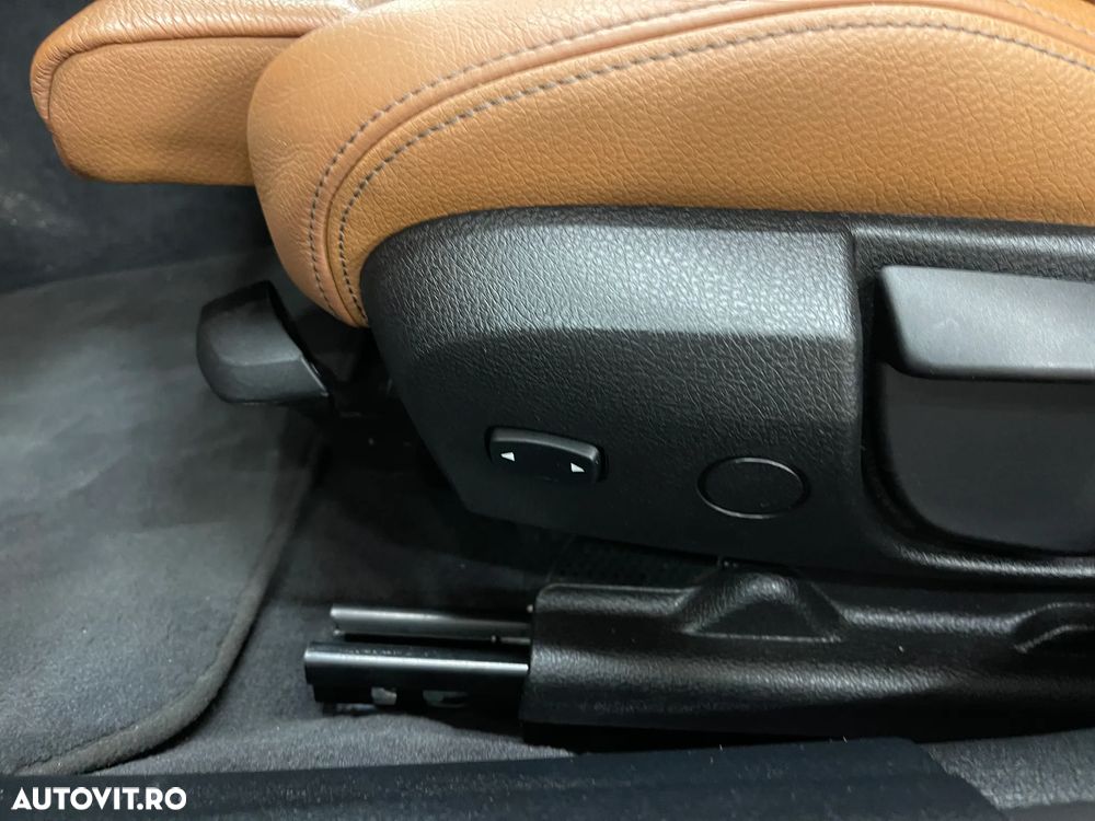 BMW Seria 3 330e iPerformance Luxury Line - 23