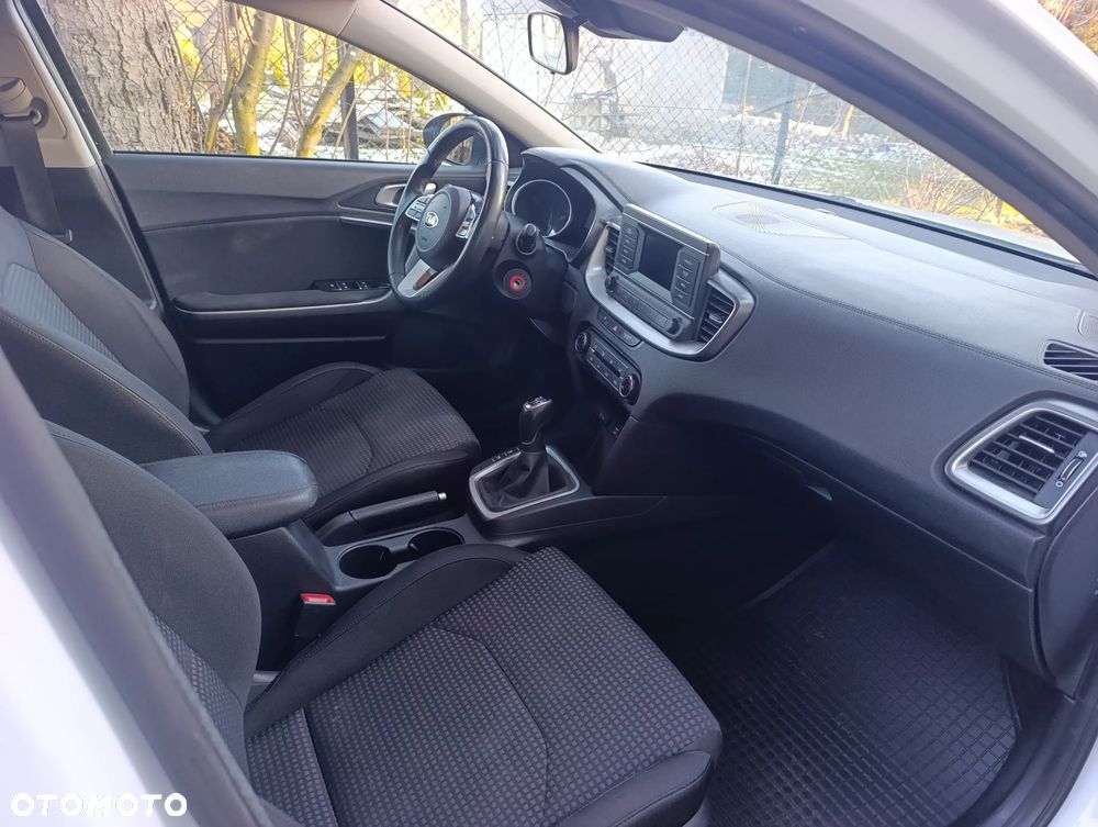 Kia Ceed 1.0 T-GDI OPF Vision - 13