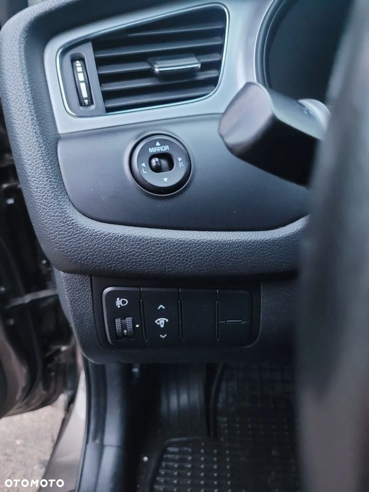 Kia Ceed 1.6 GDI L - 15