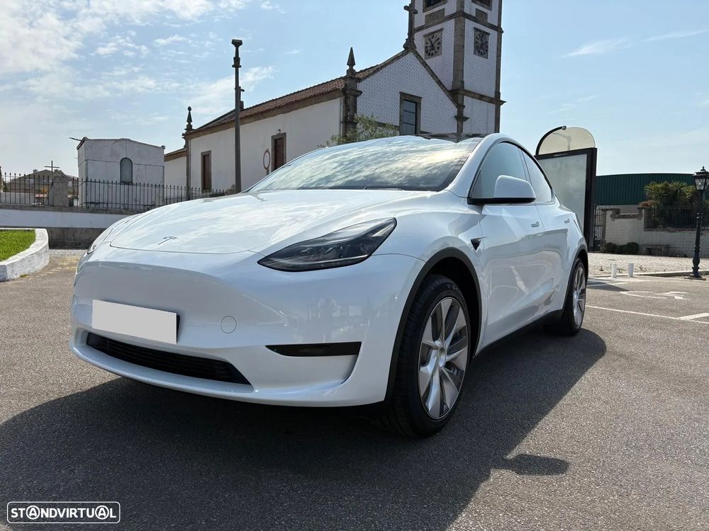 Tesla Model Y RWD - 10